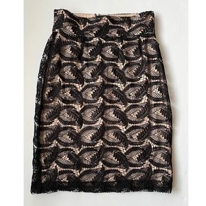 Tahari Arthur S. Levine Women’s Black Lace Design Skirt Size 4